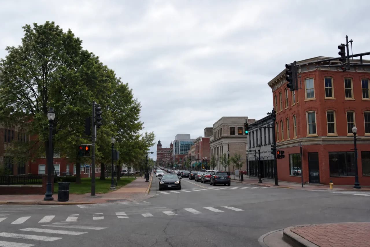 Toits et panorama de Moncton, New Brunswick — le secteur desservi par RooFix